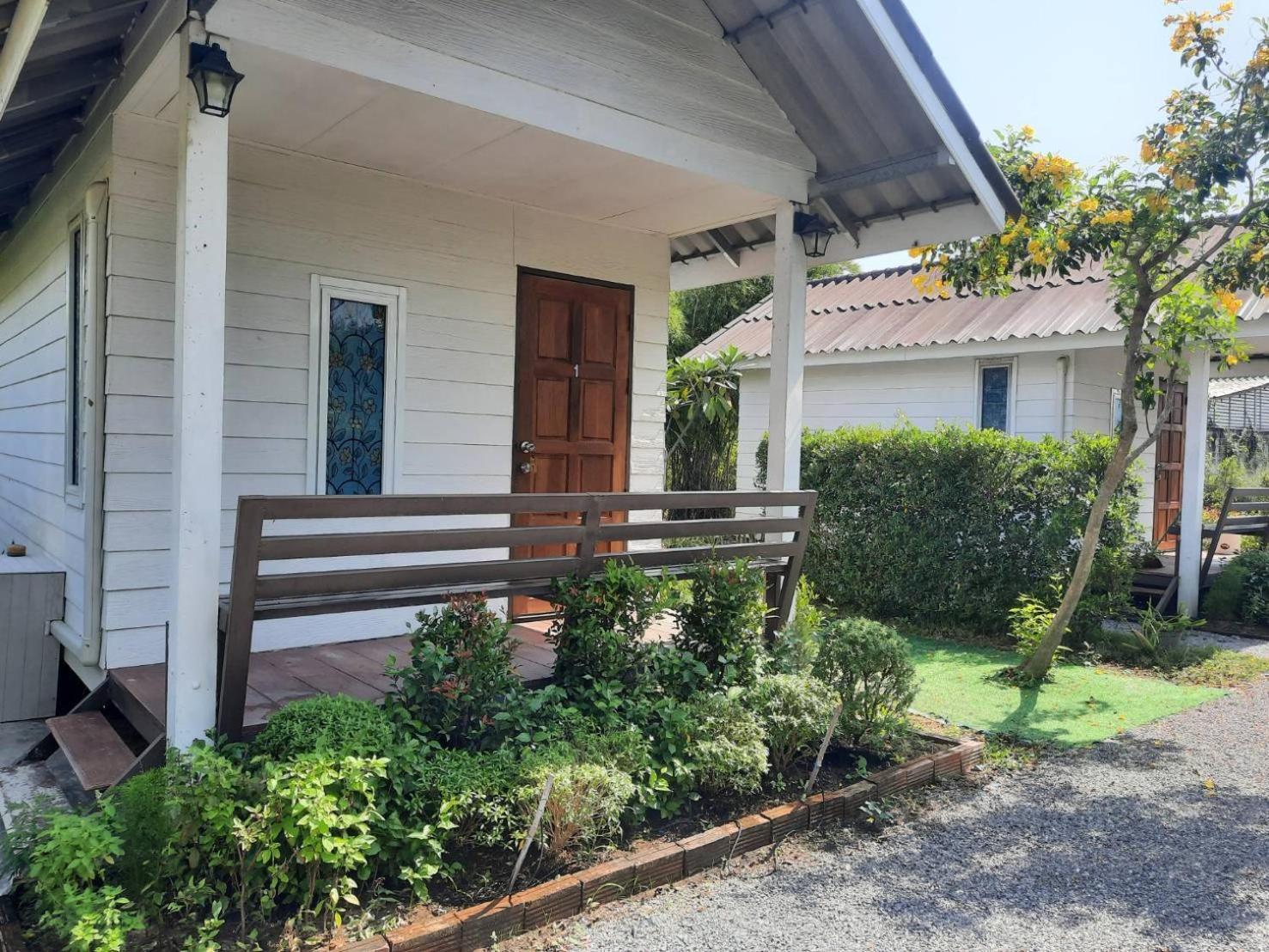 Homlomchomsuan หอมลมชมสวน Apartment Ban Mai  Ngoại thất bức ảnh