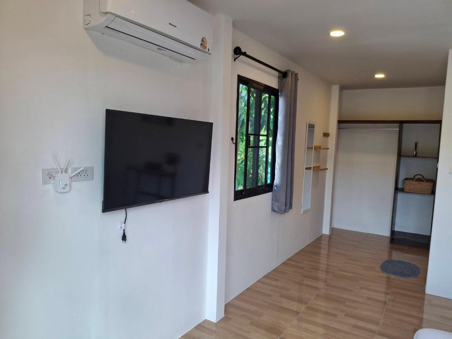 Homlomchomsuan หอมลมชมสวน Apartment Ban Mai  Phòng bức ảnh