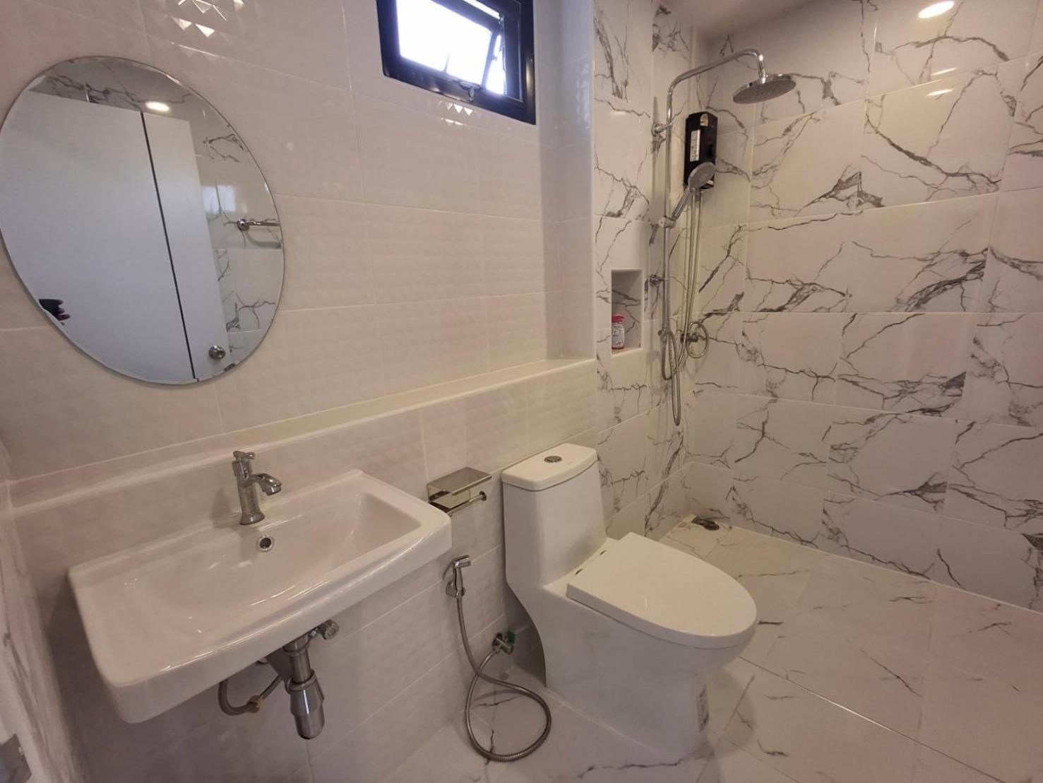 Homlomchomsuan หอมลมชมสวน Apartment Ban Mai  Phòng bức ảnh